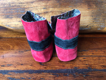 Load image into Gallery viewer, Size 23 Baby Ninja Boots - Hot Pink and Black Bird