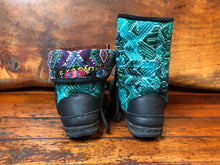 Load image into Gallery viewer, Size 39 Deluxe Desert Boots - Turquoise