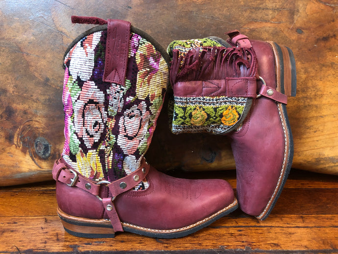Size 40 Blunt-toe Cowgirl Bling Boots Burgundy Night Garden
