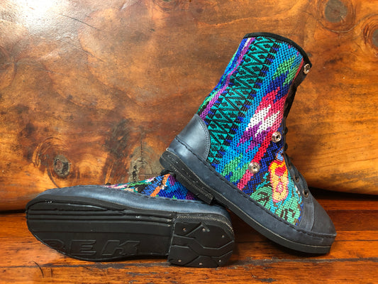Size 41 Deluxe Desert Boots - Rainbow Arrows