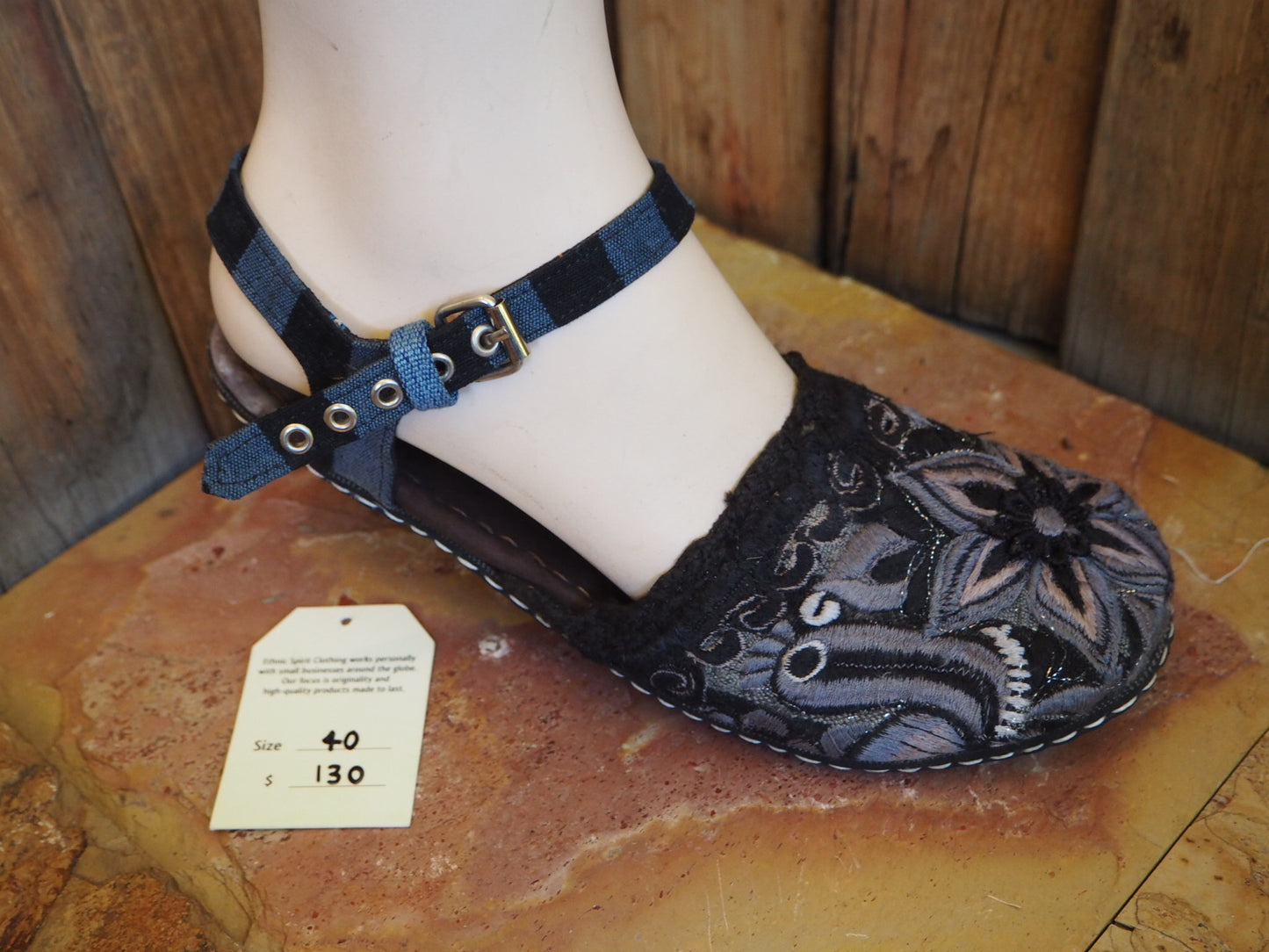 Size 40 Ballerina Sandals - Black Star Flower