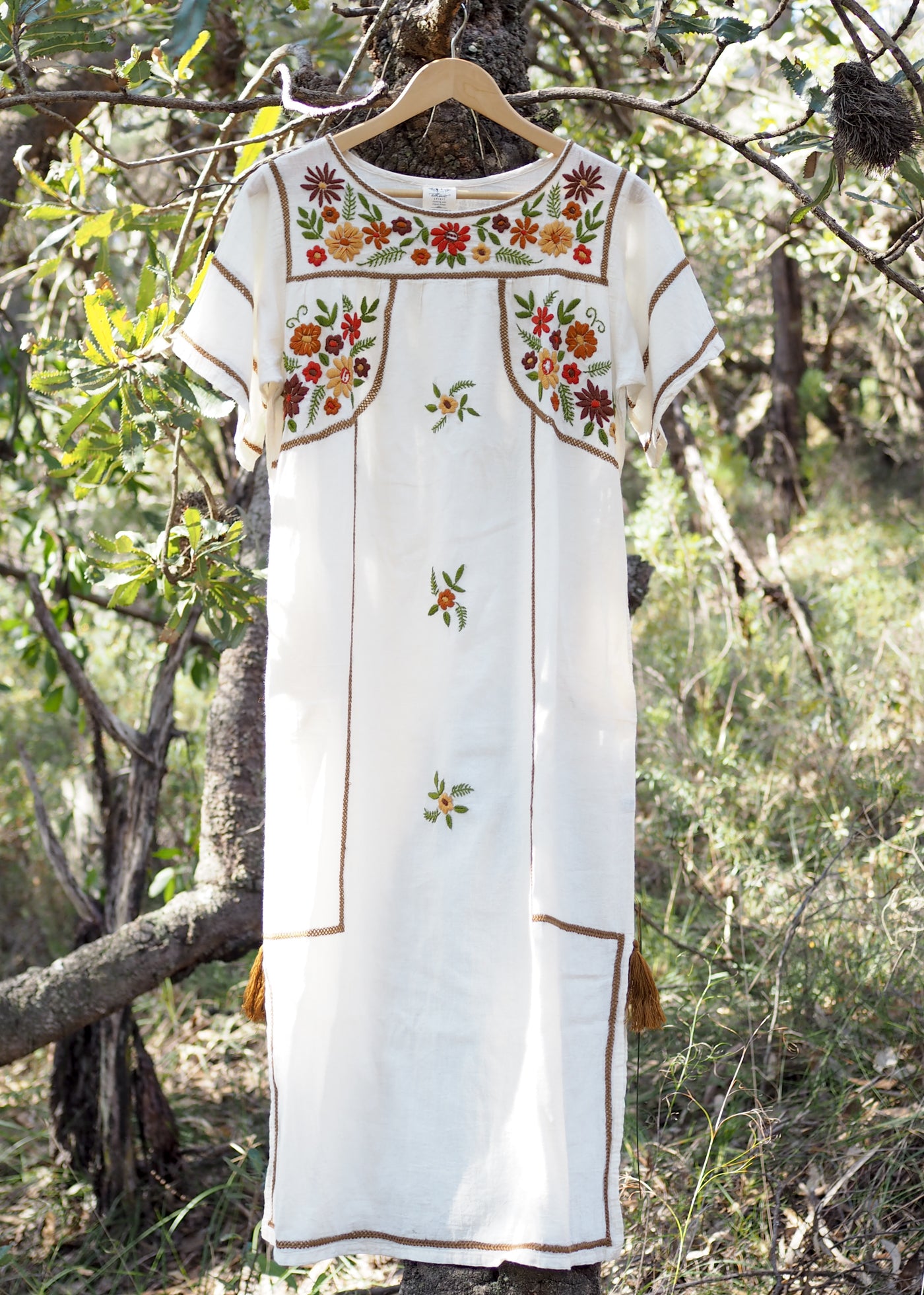 Romina Maxi Dress in Wild Flower White