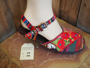 Size 39 Ballerina Sandals - Flowers on Aztec