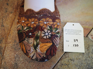 Size 39 Ballerina Sandals - Natural Love Birds