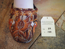 Load image into Gallery viewer, Size 39 Ballerina Sandals - Orange Love Birds on Stripes
