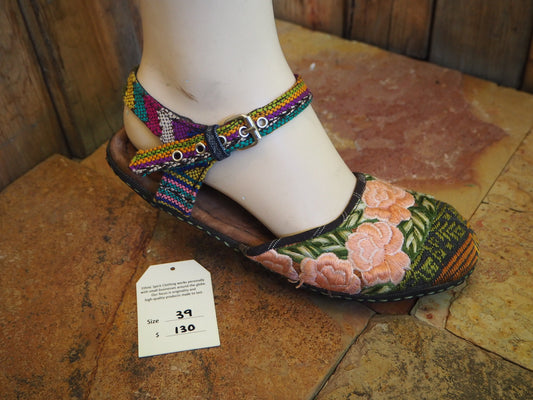Size 39 Ballerina Sandals - Peach Flowers