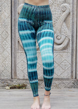 Load image into Gallery viewer, Tie dye Leggings- Blue Rivers