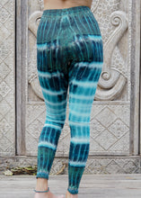 Load image into Gallery viewer, Tie dye Leggings- Blue Rivers