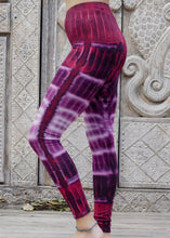 Load image into Gallery viewer, Tie dye Leggings- Purple Rivers