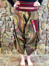 Load image into Gallery viewer, Yoga Pants - Green Swirl