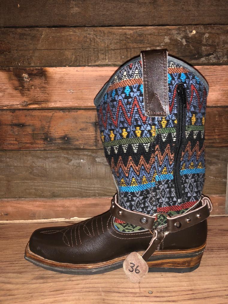 Size 36 Blunt-toe Cowgirl Bling Boots Earthy Aztec