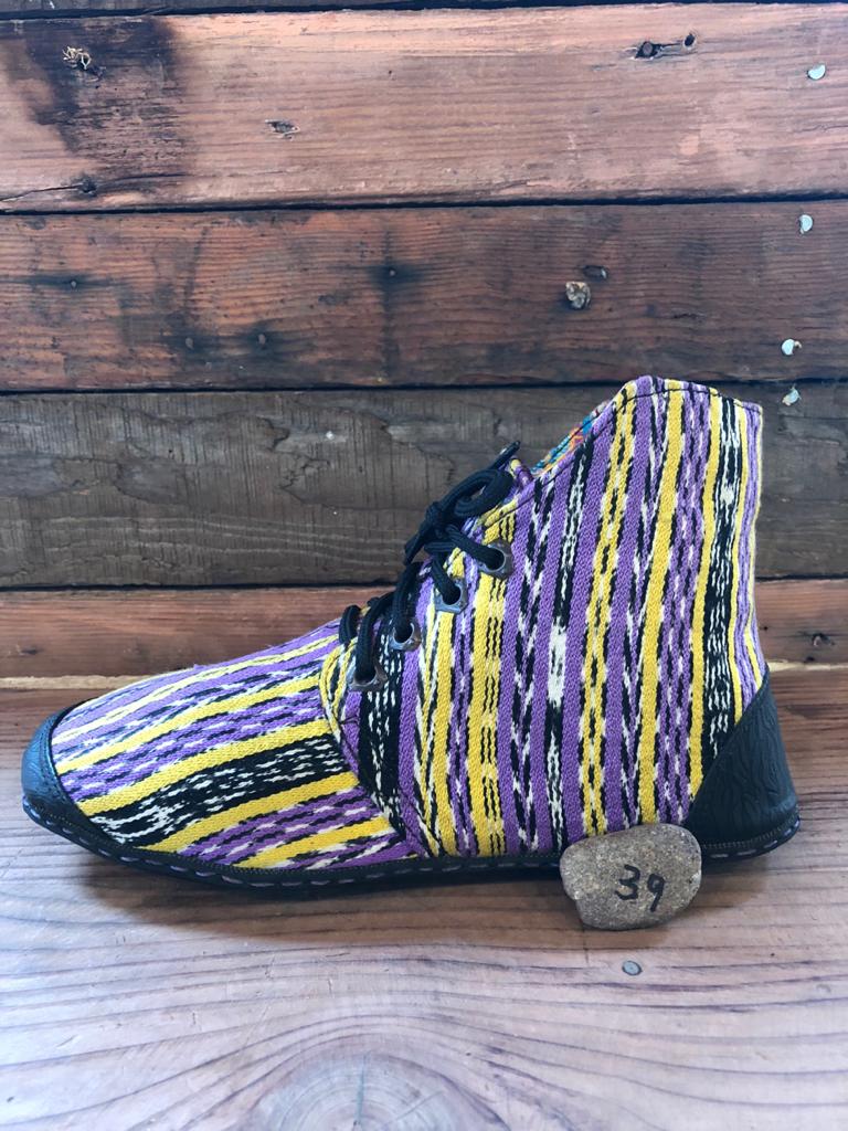 Size 39 Cloth Moccasins Purple and Yellow Stripes