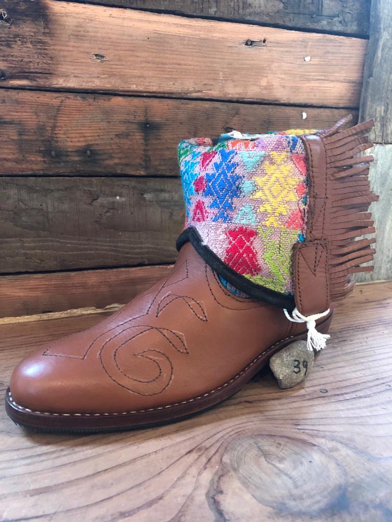 Size 39 - Convertible Cowgirl Boots - Pastel Deers
