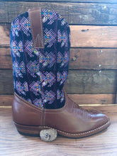 Load image into Gallery viewer, Size 38 Traditional Cowgirl Boot Purple Birds on Navy