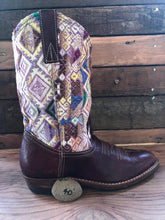 Load image into Gallery viewer, Size 39 Traditional Cowgirl Boot Pastel Purples
