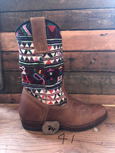 Load image into Gallery viewer, Size 41 Traditional Cowgirl Boot Mayan Birds